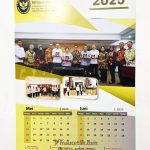 Kalender dinding custom