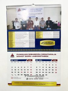 Kalender dinding custom