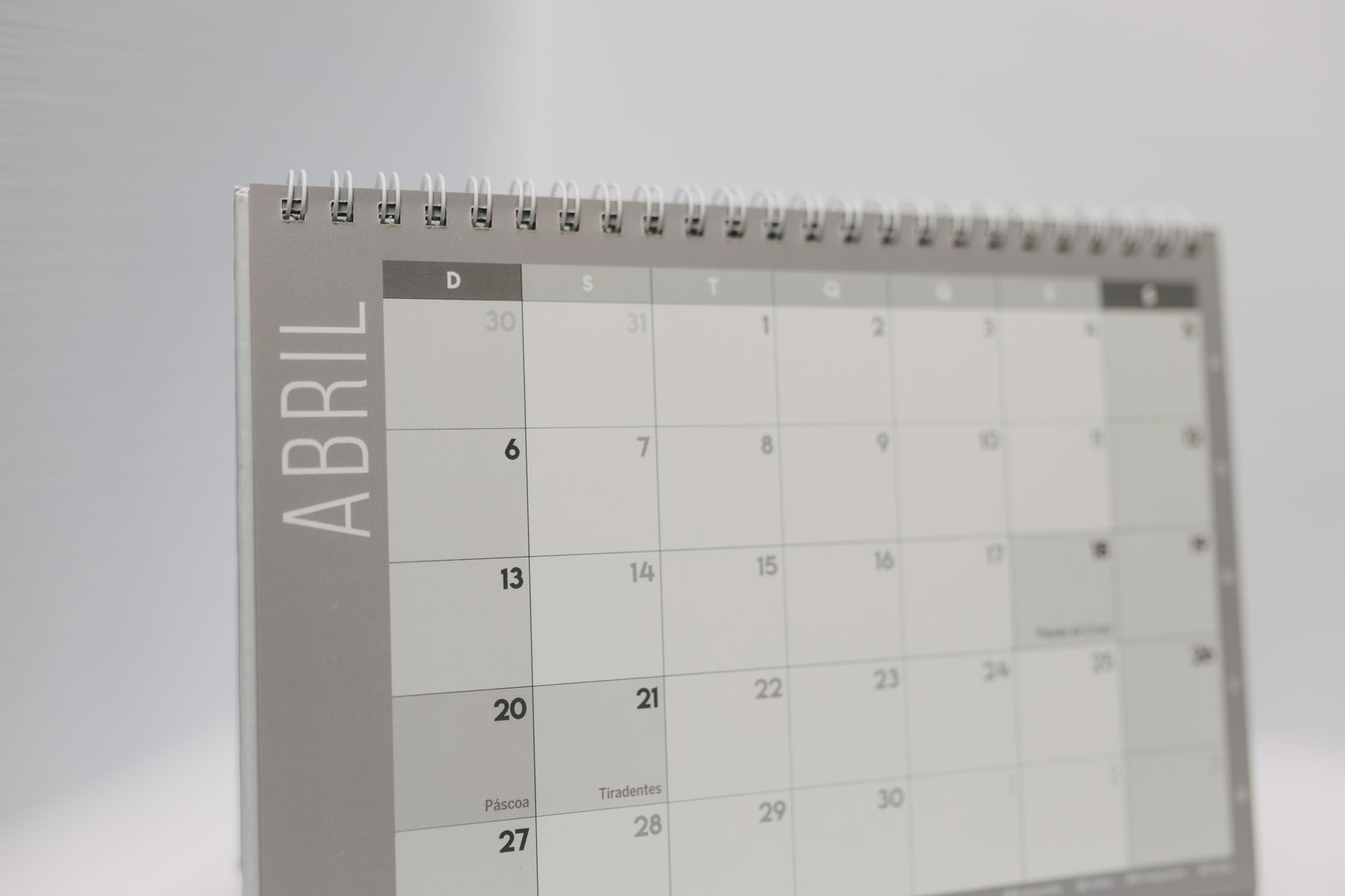 Kenapa Kalender Meja 7lembar Jadi Favorit Banyak Kantor?