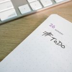 Kenapa kalender meja corporate ampuh bikin klien loyal?